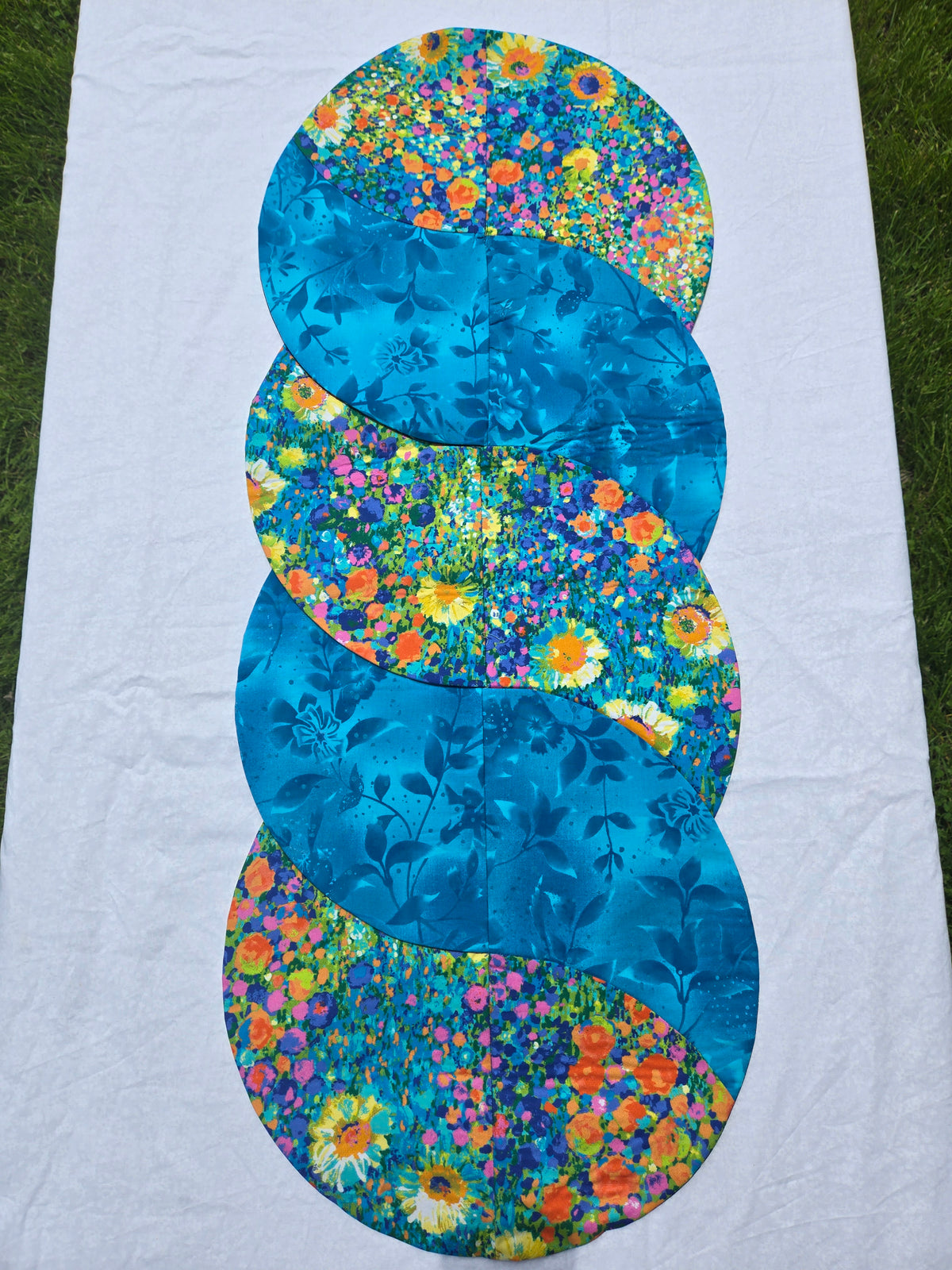 Reversible Twist Table Runner