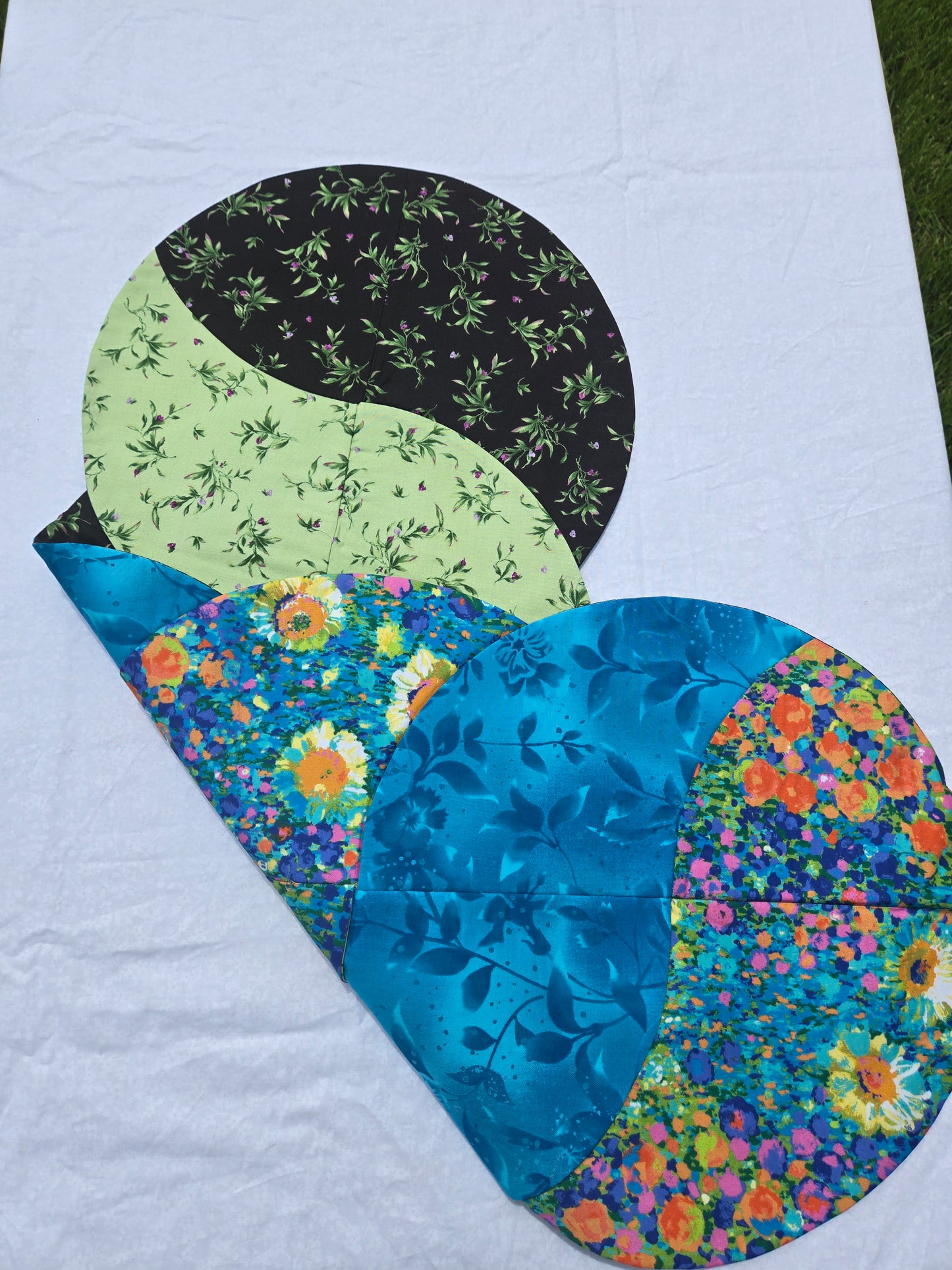 Reversible Twist Table Runner