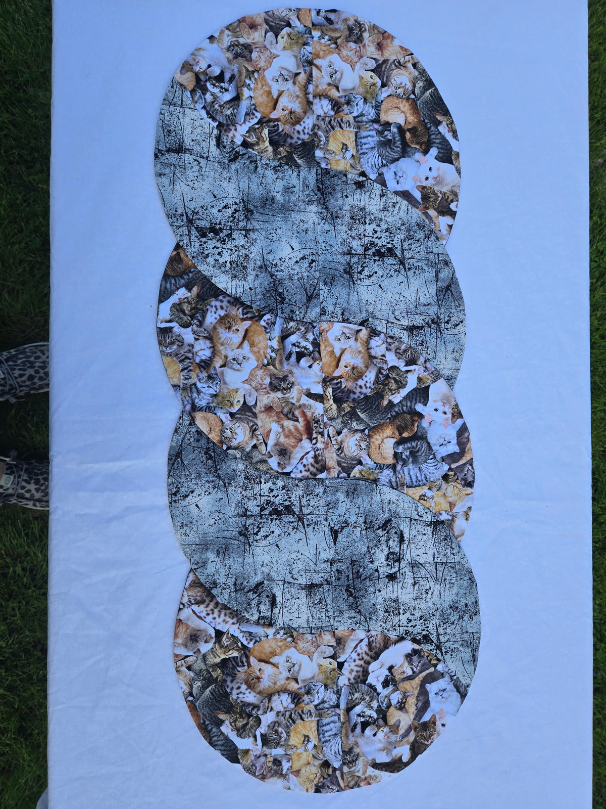 Reversible Twist Table Runner