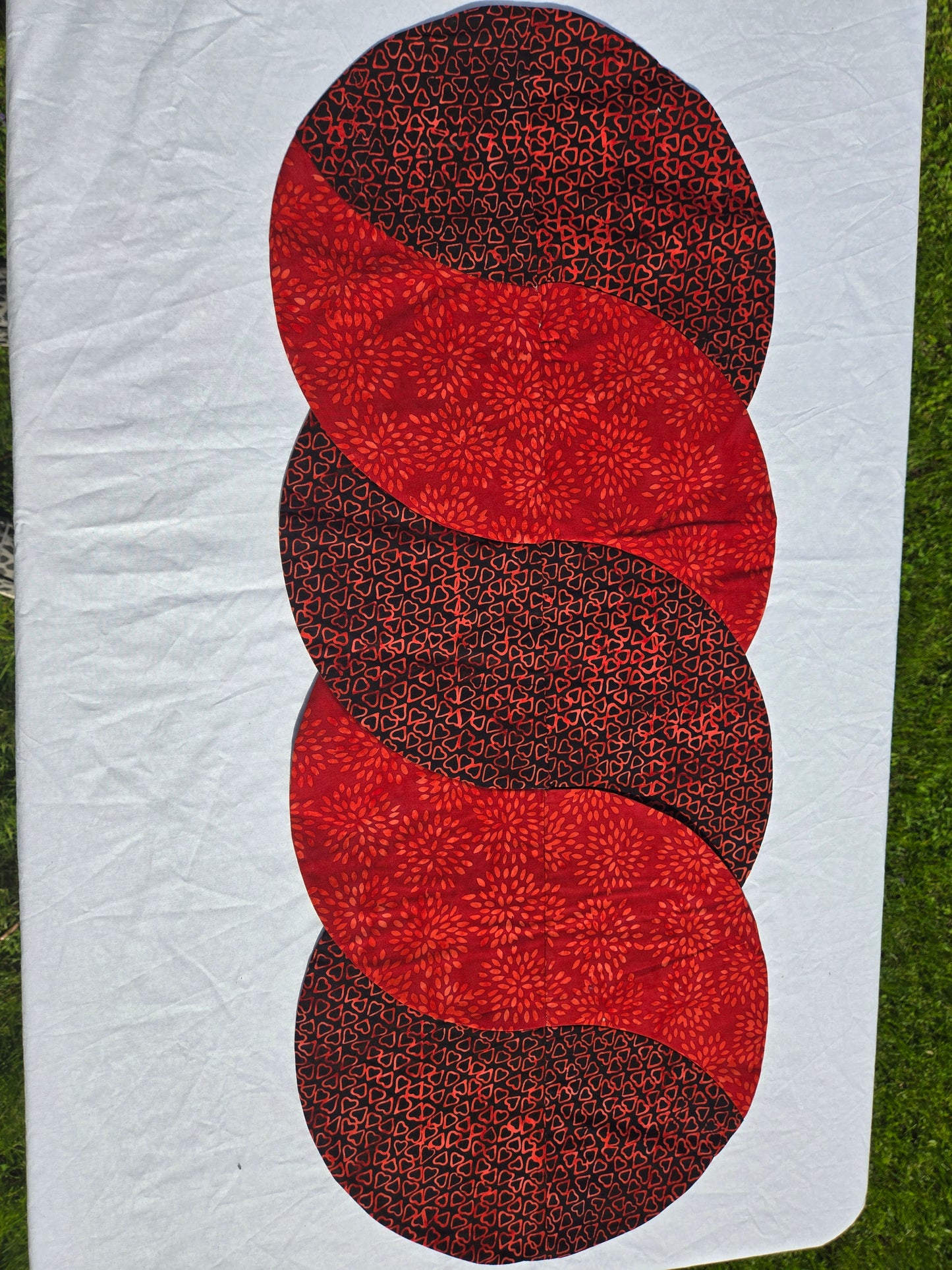Reversible Twist Table Runner