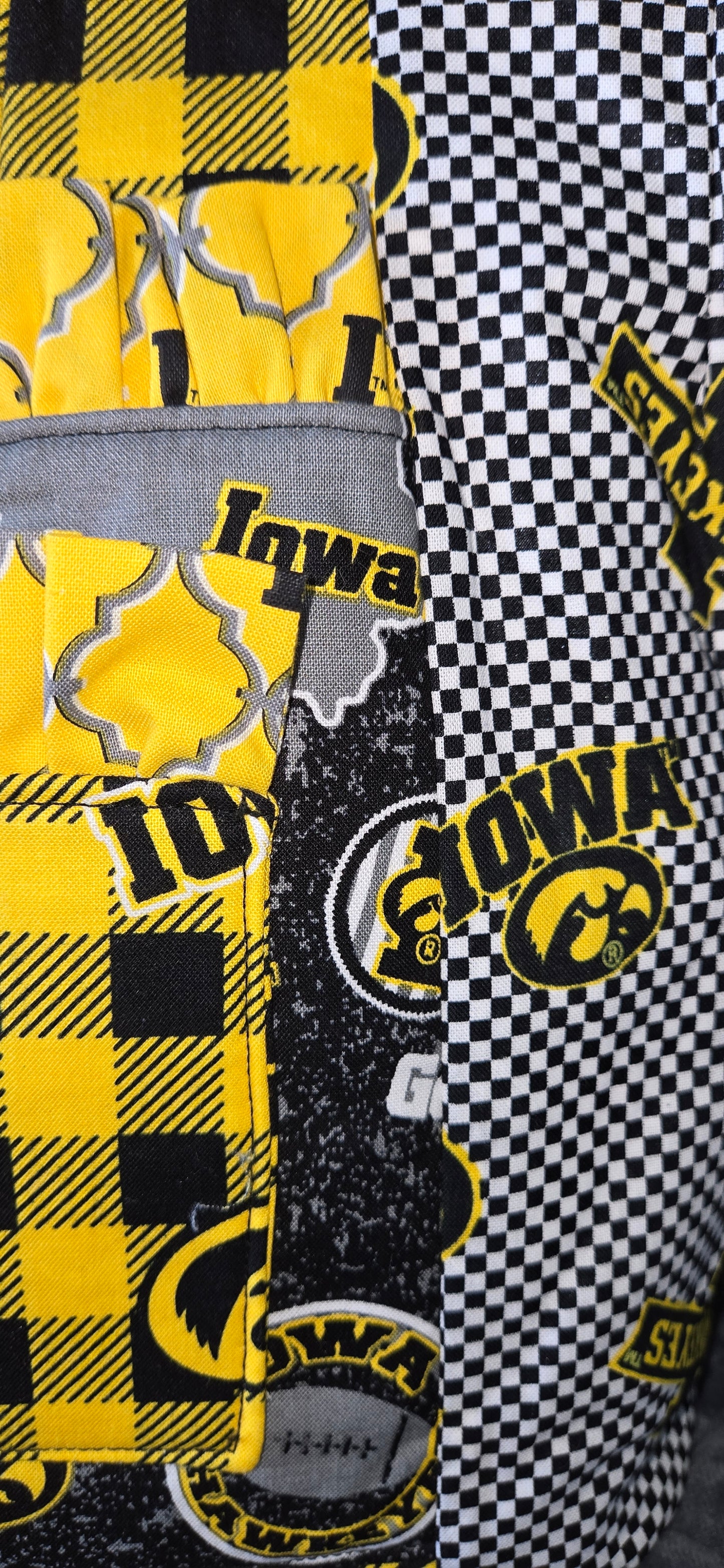 Hawkeye Checkered Plaid