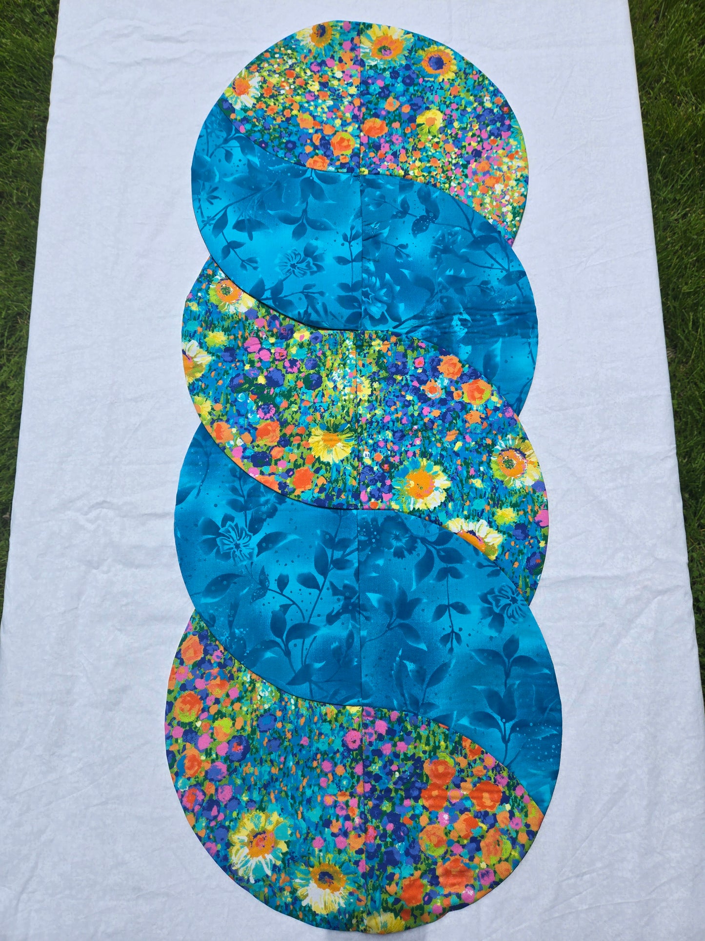 Reversible Twist Table Runner