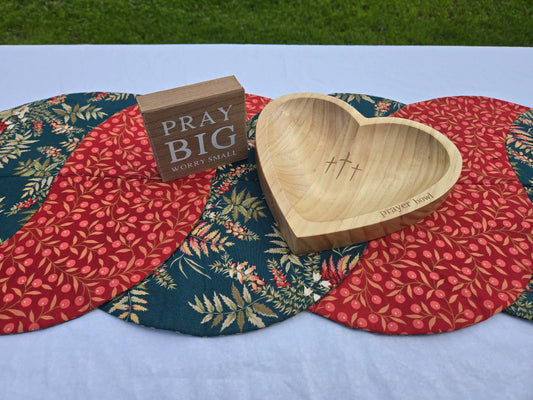Reversible Twist Table Runner