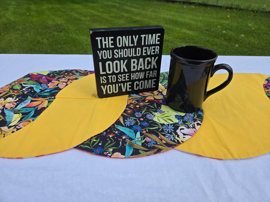 Reversible Twist Table Runner