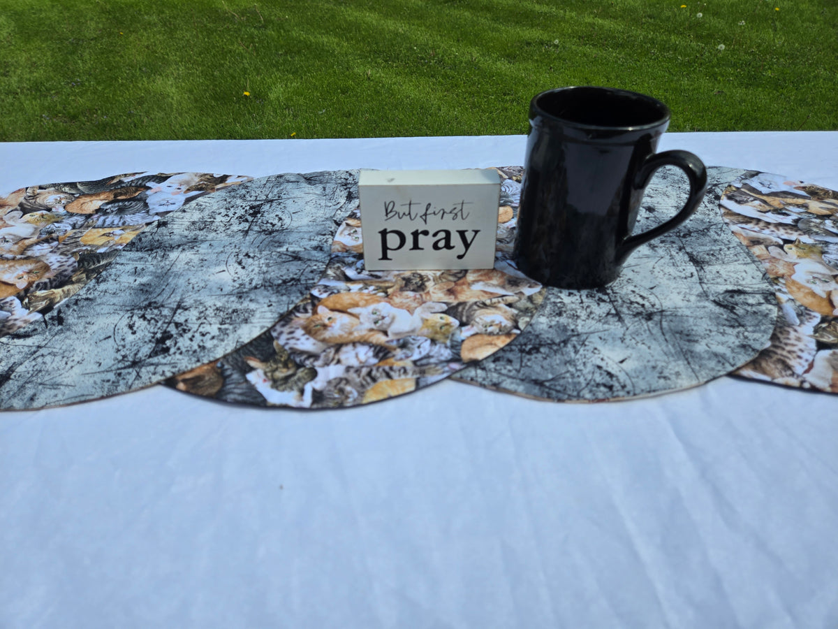 Reversible Twist Table Runner