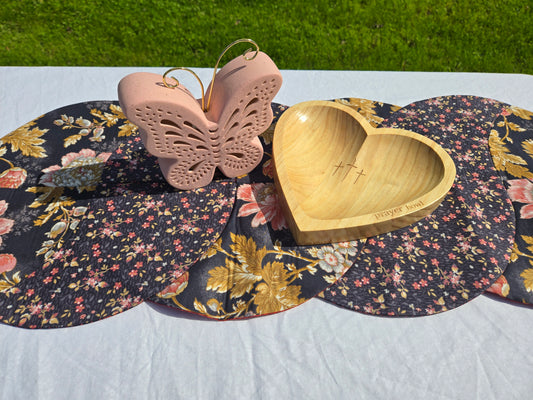 Reversible Twist Table Runner